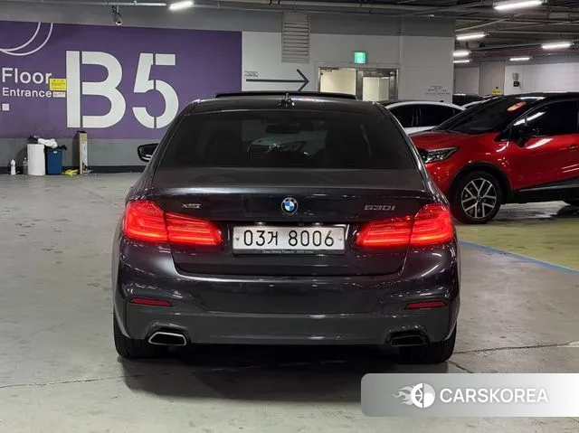 BMW 5 Series (G30) id 3703921 из Кореи 14