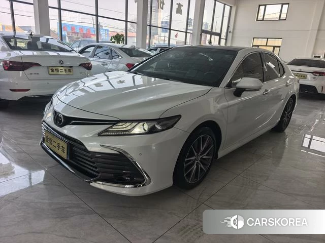 Toyota Camry 2022 Белый из Китая, фото 5