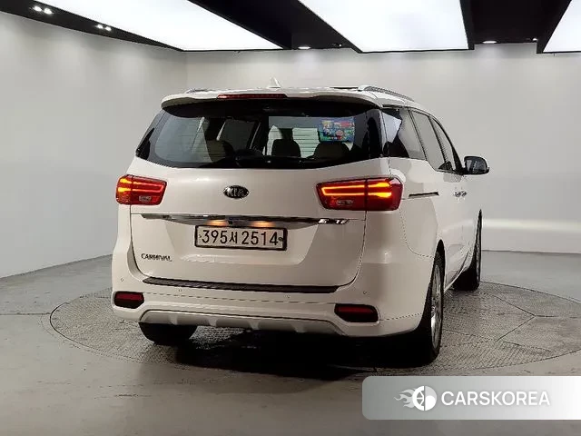 Kia The New Carnival id 3778574 из Кореи 14