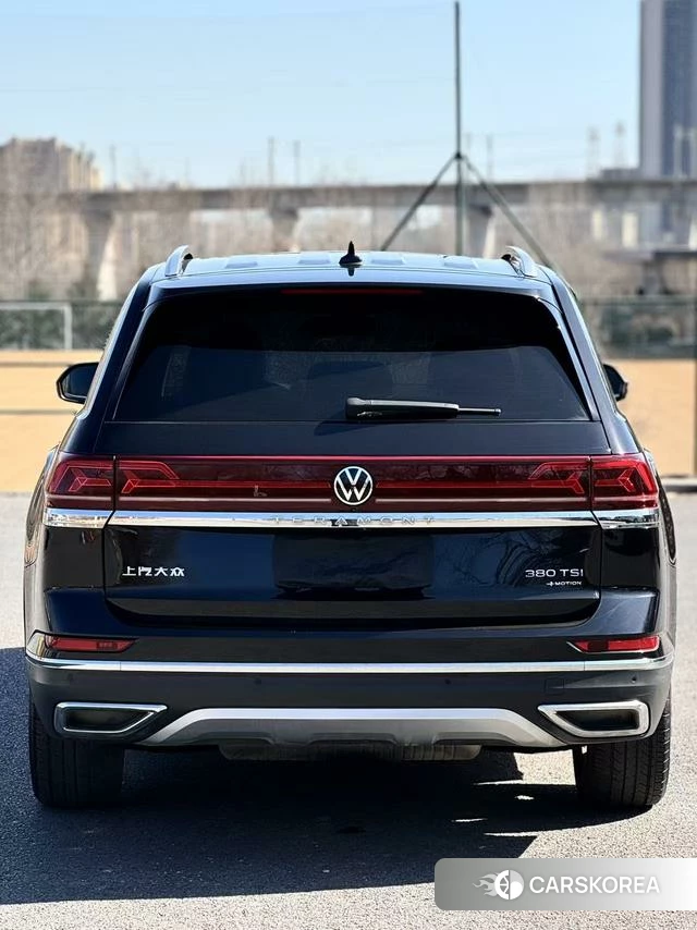 Volkswagen Tourang 2022 Черный из Китая, фото 5