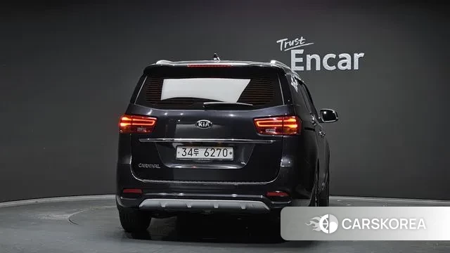 Kia The New Carnival id 3045589 из Кореи 14