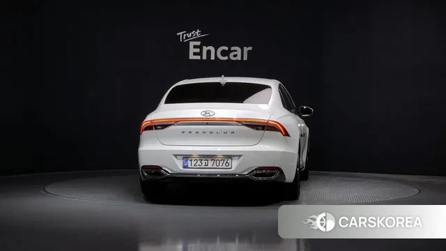 Hyundai The New Grandeur IG id 3401220 из Кореи 14