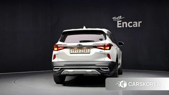 Kia Seltos id 4689082 из Кореи 14