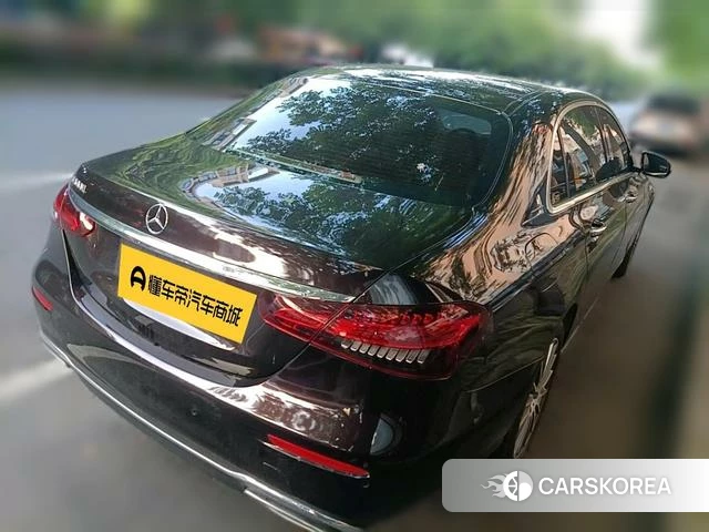 Mercedes-Benz E-class 2023 Черный из Китая, фото 4