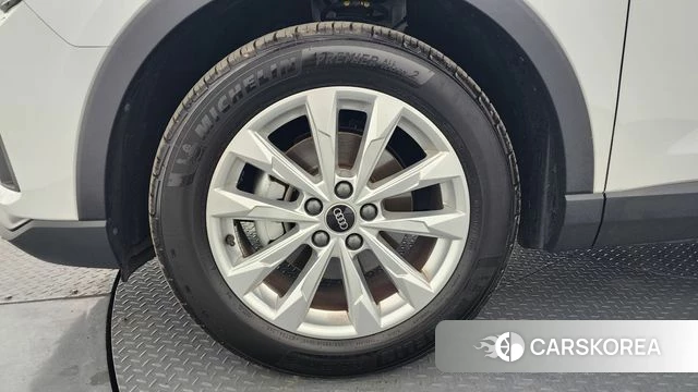 Audi Q3 (F3) id 4178097 из Кореи 14