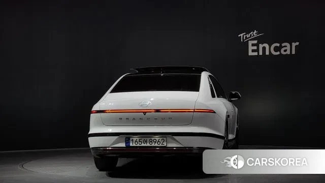 Hyundai Grandeur (GN7) id 3533893 из Кореи 14