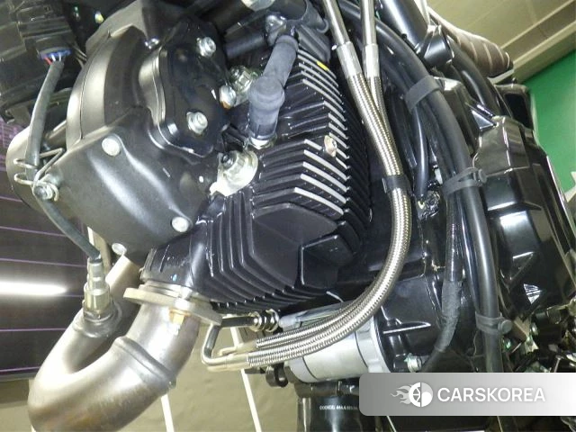 Engine photo