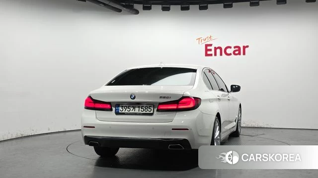 BMW 5 Series (G30) id 3915977 из Кореи 14