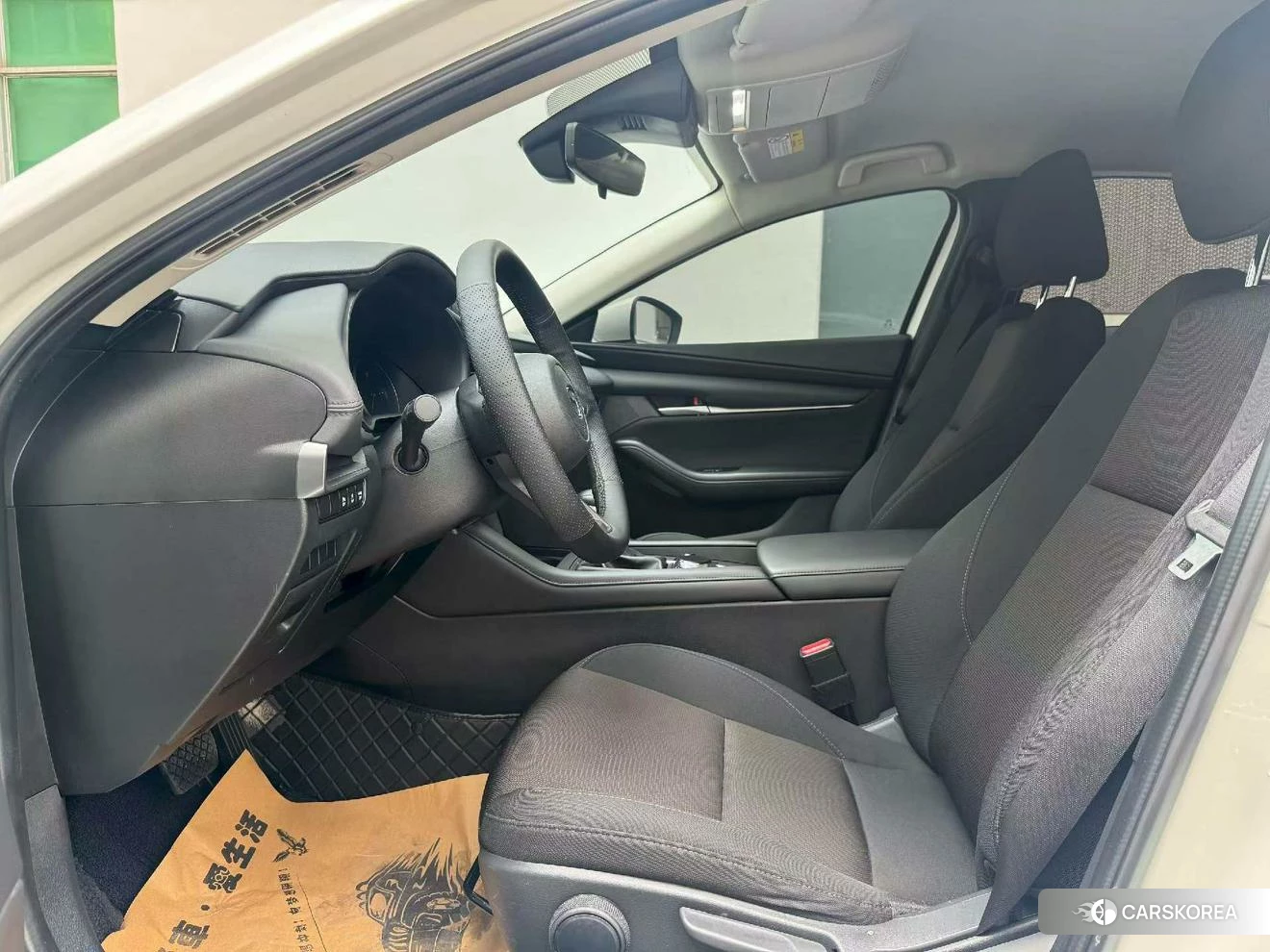 Mazda 3 2023 Белый из Китая, фото 4