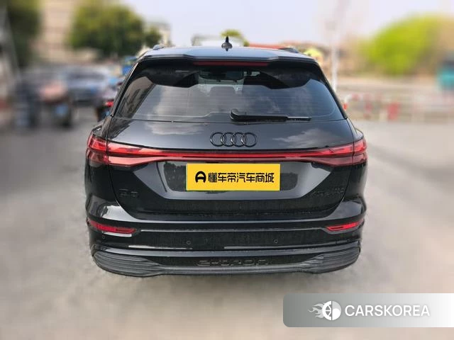 Audi Q5 e-tron 2024 Черный из Китая, фото 4