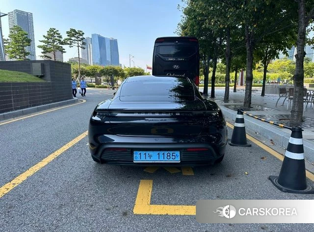 Porsche Taycan 2022 Черный из Кореи, фото 4