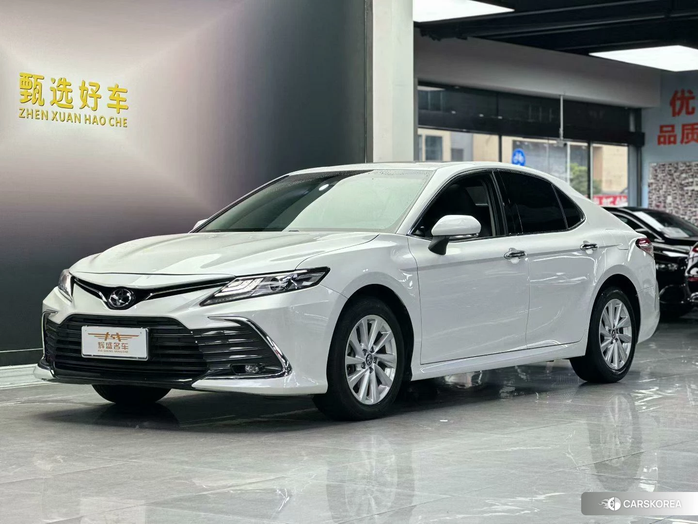 Toyota Camry 2021 Белый из Китая, фото 4