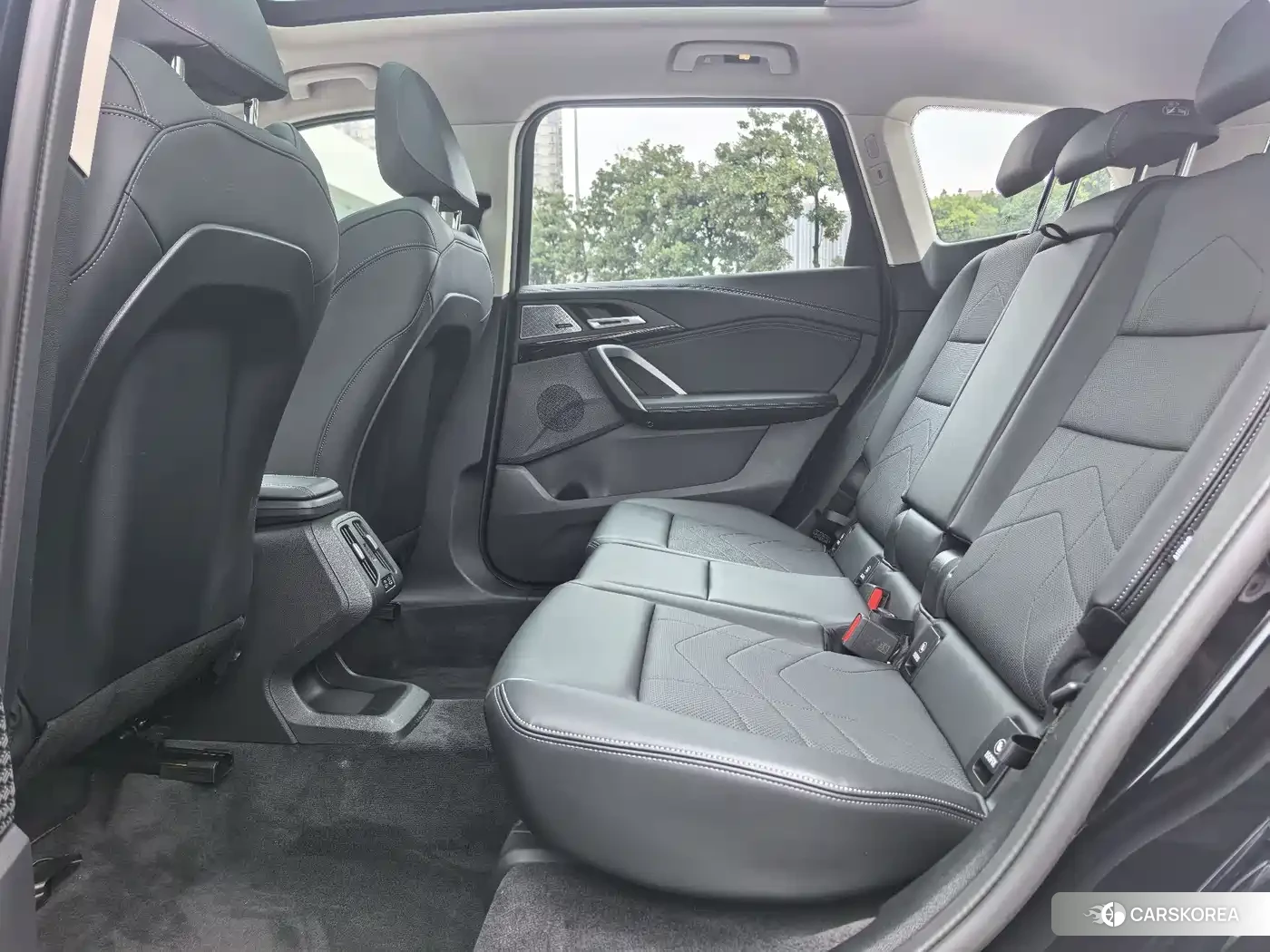 BMW X1 id 4538976 из Китая 18