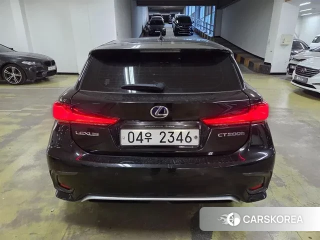 Lexus CT200h id 3469932 из Кореи 14