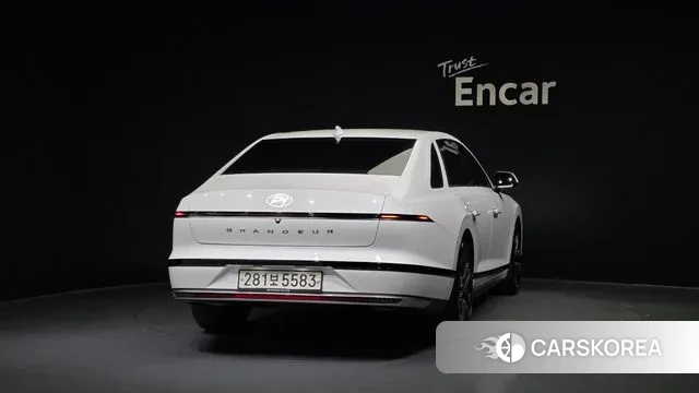 Hyundai Grandeur (GN7) id 3550505 из Кореи 14