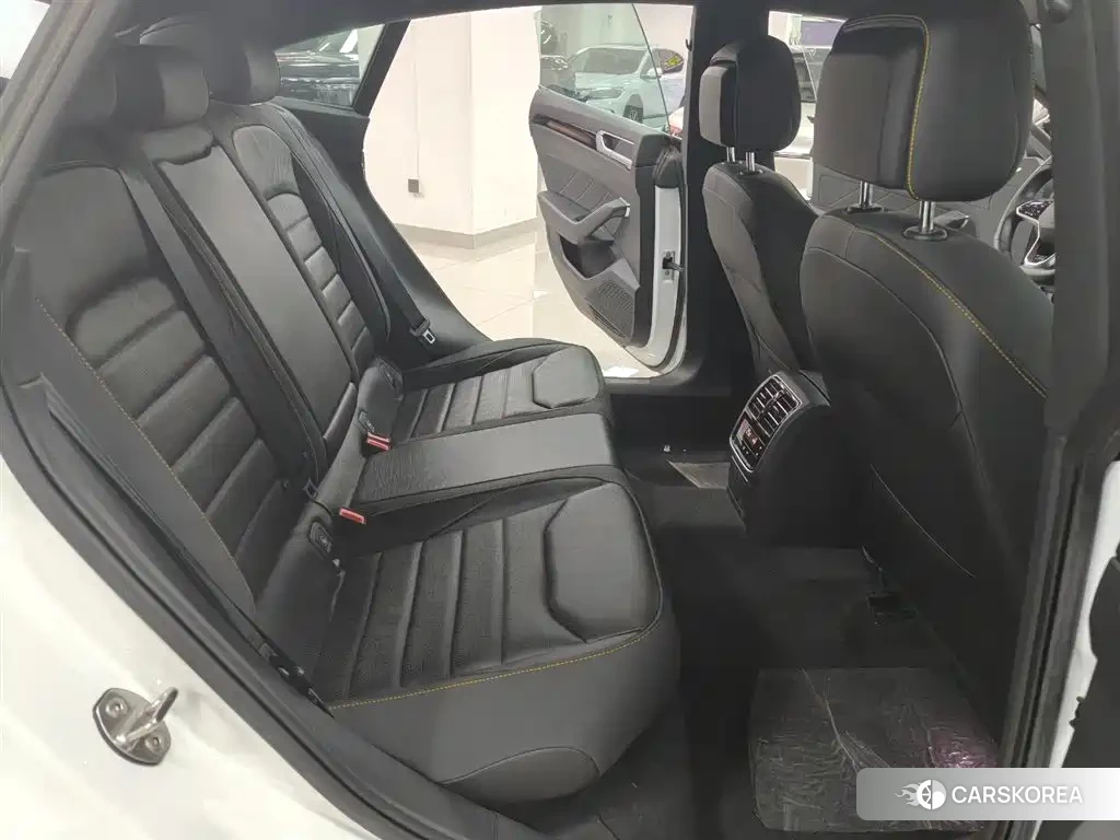 Volkswagen Arteon (CC) id 4600643 из Китая 24