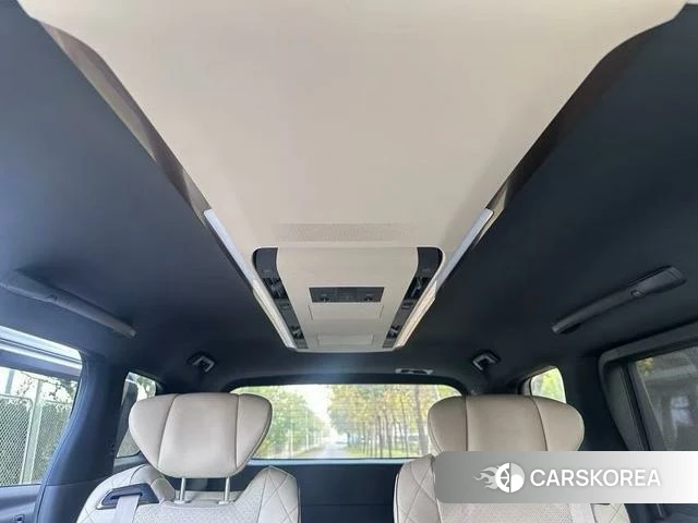 Toyota Elfa 2026 Белый из Китая, фото 4