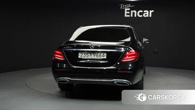 Mercedes-Benz E-Class W213 id 4284530 из Кореи 24