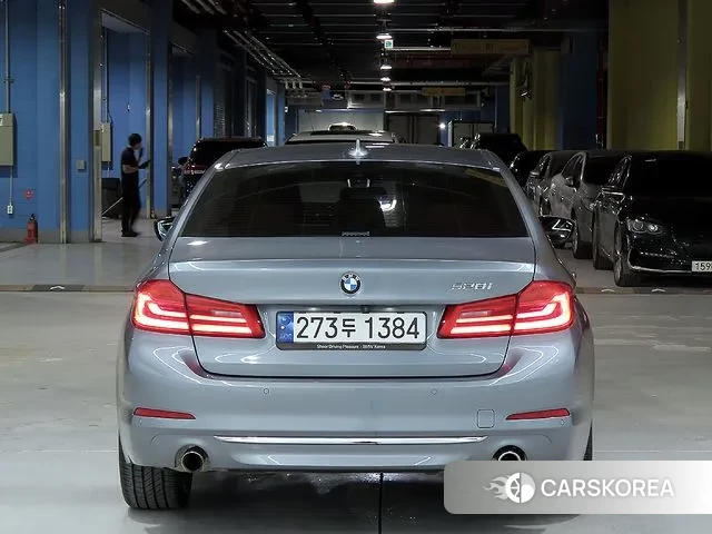 BMW 5 Series (G30) id 3509820 из Кореи 14