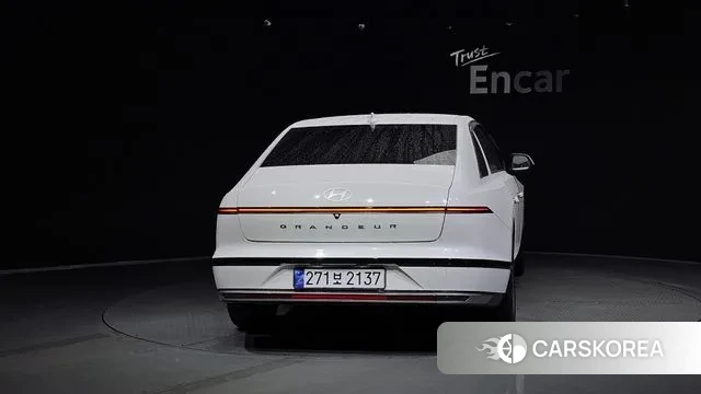 Hyundai Grandeur (GN7) id 3074261 из Кореи 14