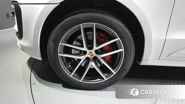 Porsche Macan id 4244332 из Кореи 26