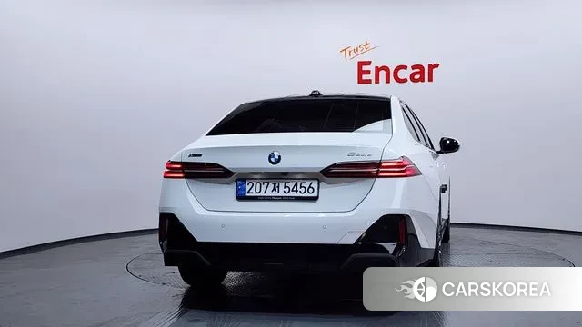 BMW 5 Series (G60) id 3523529 из Кореи 14