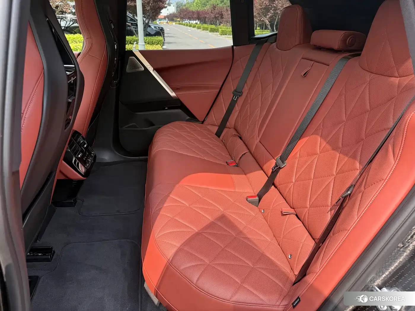 BMW iX 2026 Черный из Китая, фото 6