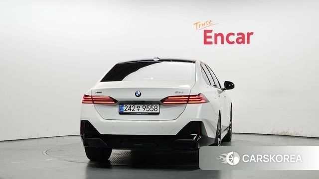 BMW 5 Series (G60) id 4248486 из Кореи 27