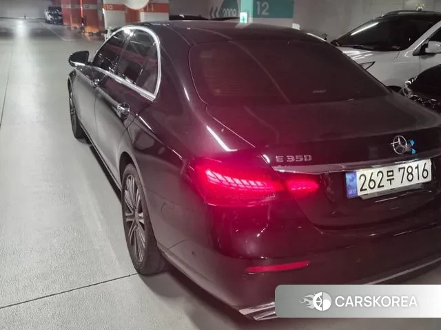 Mercedes-Benz E-Class W213 2023 Черный из Кореи, фото 4