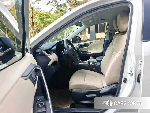 Toyota RAV4 Rongfang 2021 Белый из Китая, фото 5
