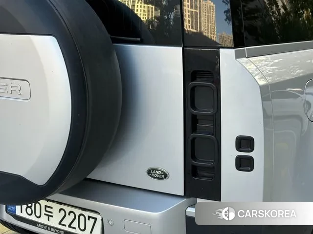 Land Rover Defender (L663) 2021 Серебряный из Кореи, фото 6