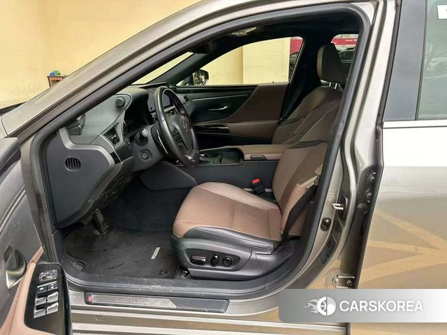 Lexus ES id 4393355 из Китая 20