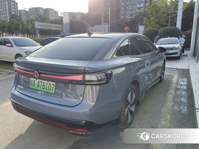 Volkswagen ID.7 VIZZION 2024 Серебристо-серый из Китая, фото 4