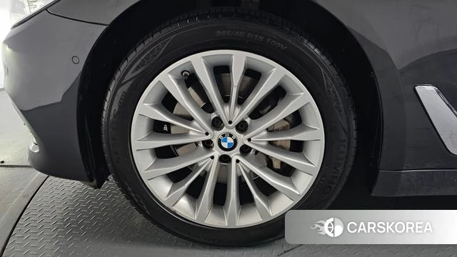 BMW 5 Series (G30) id 4305141 из Кореи 30