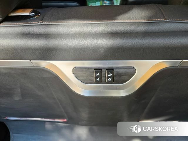 Kia Carnival 4th generation id 4444176 из Кореи 14