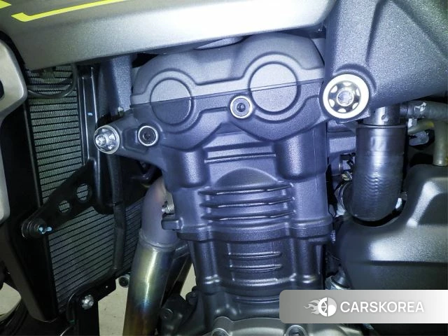 Engine photo