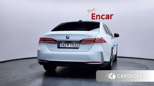 BMW 5 Series (G60) id 3751334 из Кореи 14