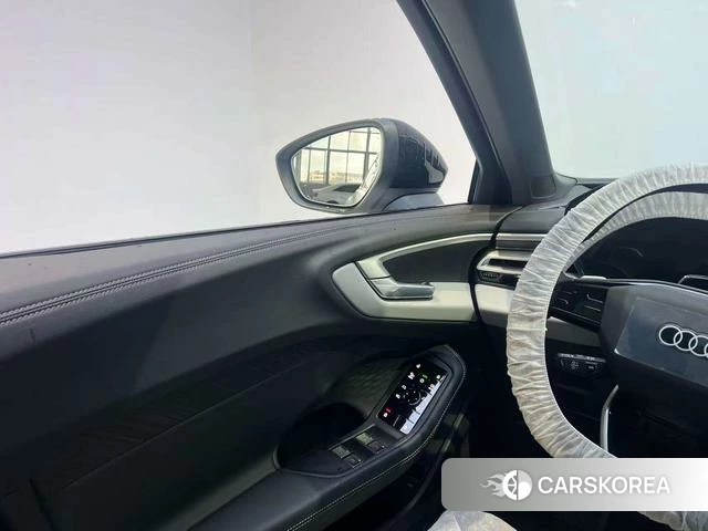 Audi A5L id 4274044 из Китая 11