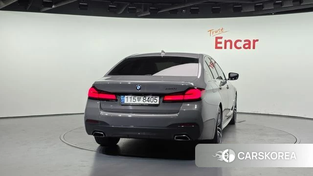 BMW 5 Series (G30) id 4389627 из Кореи 14
