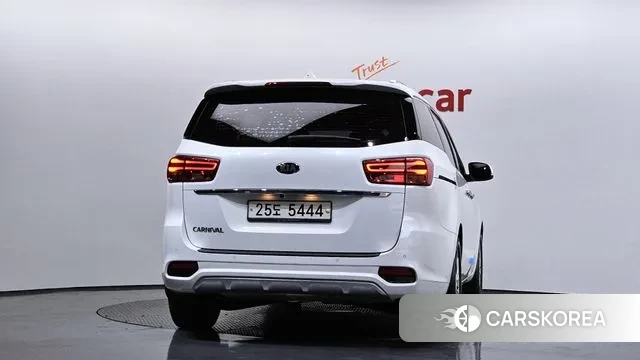 Kia The New Carnival id 3408194 из Кореи 14