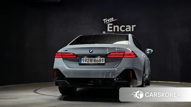 BMW 5 Series (G60) id 4516282 из Кореи 27