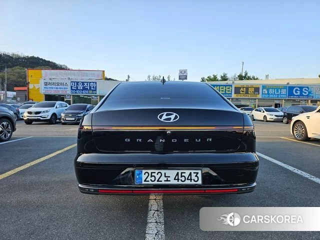 Hyundai Grandeur Hybrid (GN7) id 3896938 из Кореи 14