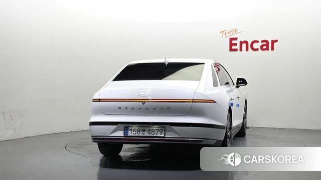 Hyundai Grandeur (GN7) id 4506347 из Кореи 24