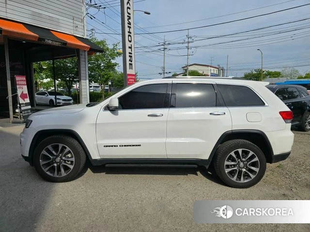 Jeep Grand Cherokee id 4246125 из Кореи 7