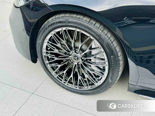 Lexus LS id 4261868 из Китая 10