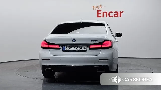 BMW 5 Series (G30) id 3640647 из Кореи 14