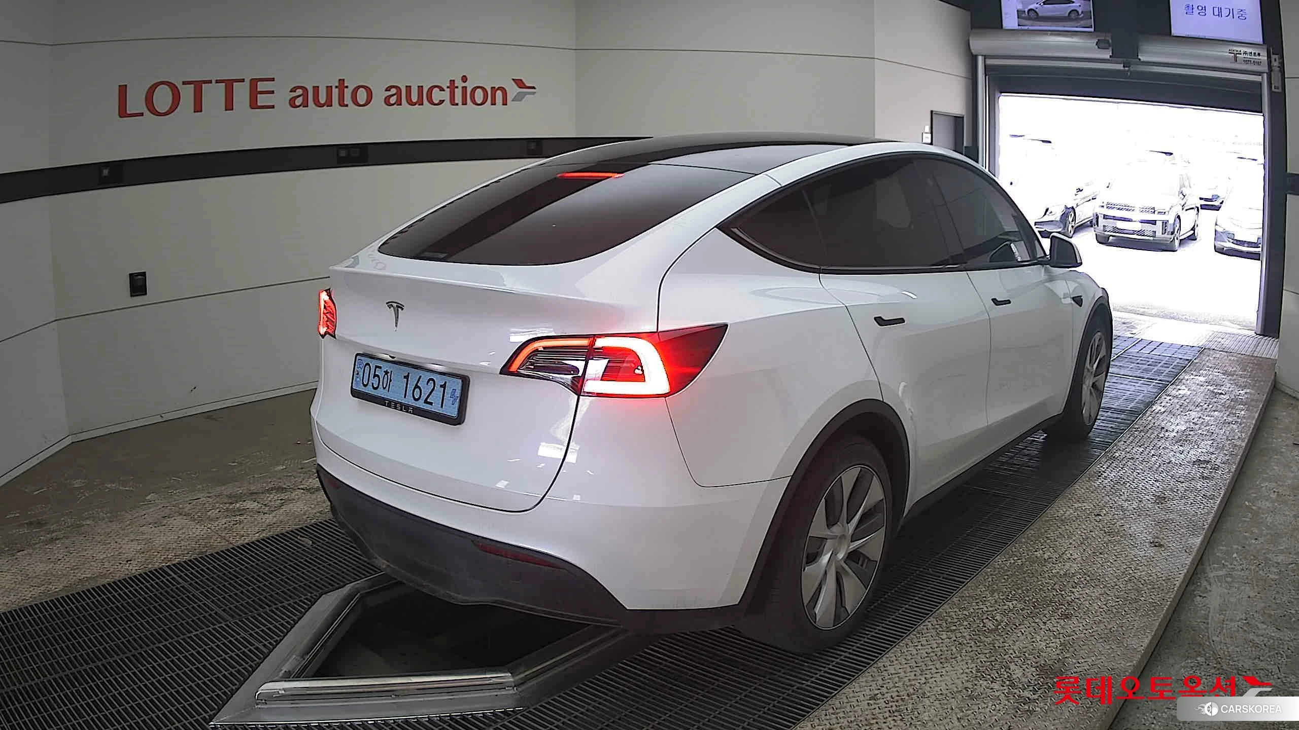 Tesla Model Y RWD id 3888283 из Кореи 31
