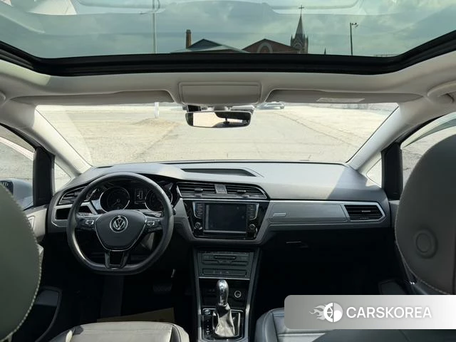 Volkswagen Touran L id 4208713 из Китая 12