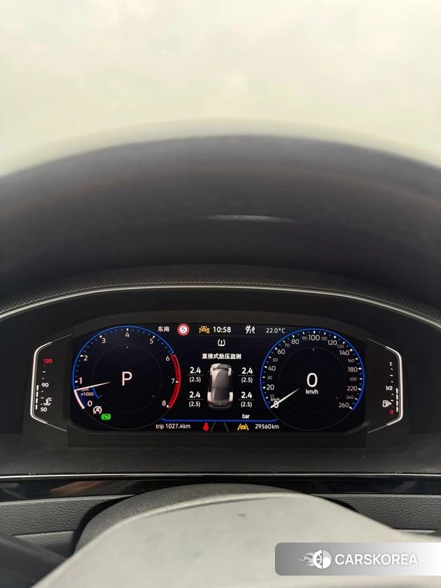 Volkswagen CC 2024 Темно-серый из Китая, фото 4
