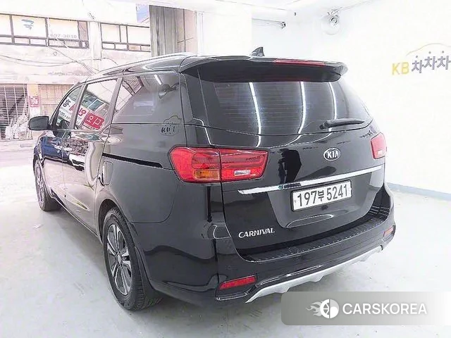 Kia The New Carnival id 2995673 из Кореи 14